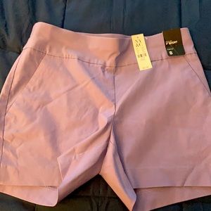New York and company pull on stretch shorts